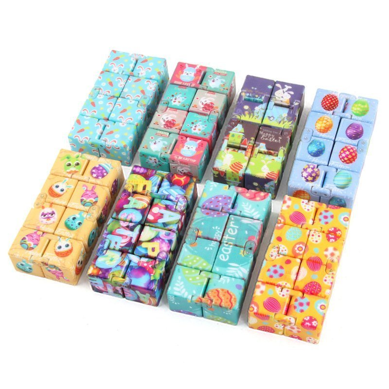 Jucarie Senzoriala Cub Infinit – Fidget Toy, Magic, Antistres, Multicolor, 1 buc Jucarie Senzoriala Cub Infinit – Fidget Toy, Magic, Antistres, Multicolor, 1 buc